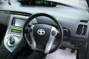Лифтбек Toyota Prius 2012 года, 1088000 рублей, Солонцы
