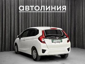 Хетчбэк Honda Fit 2017 года, 950000 рублей, Красноярск