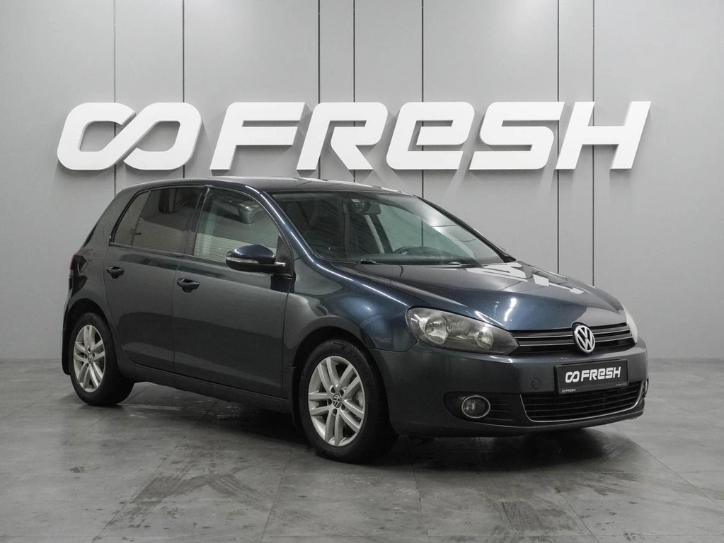 Хетчбэк Volkswagen Golf 2011 года, 864000 рублей, Воронеж