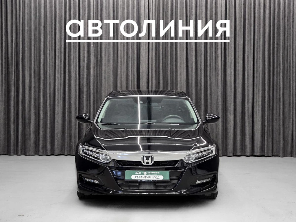 Седан Honda Accord 2017 года, 2380000 рублей, Красноярск