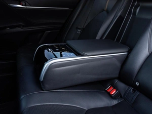 Седан Toyota Camry 2018 года, 2310000 рублей, Самара