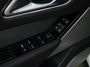Внедорожник Land Rover Range Rover Velar 2020 года, 4600999 рублей, Москва