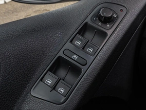 Внедорожник Volkswagen Tiguan 2013 года, 1020000 рублей, Краснодар