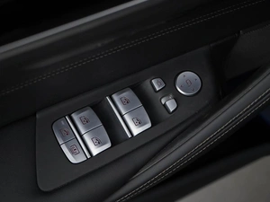 Седан BMW 5 серия 2022 года, 5648888 рублей, Москва