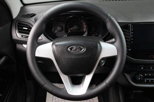 Седан ВАЗ (LADA) Vesta 2018 года, 989000 рублей, Оренбург