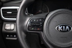 Седан Kia Optima 2017 года, 1899000 рублей, Оренбург