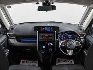 Минивэн Toyota Roomy 2018 года, 1025000 рублей, Красноярск