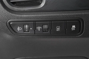 Хетчбэк Kia Rio X-Line 2019 года, 1449000 рублей, Кемерово