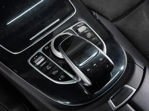 Седан Mercedes-benz E-класс 2016 года, 3209000 рублей, Тюмень