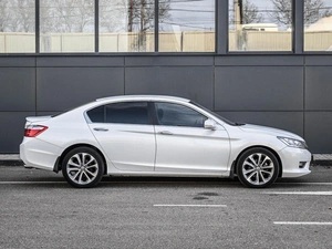 Седан Honda Accord 2013 года, 1579000 рублей, Кирилловка