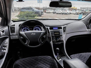 Седан Hyundai Sonata 2010 года, 990000 рублей, Краснодар