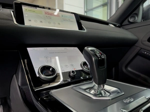 Внедорожник Land Rover Range Rover Evoque 2019 года, 3500000 рублей, Уфа