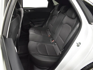 Хетчбэк Kia Ceed 2018 года, 1384100 рублей, Казань