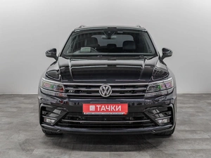 Внедорожник Volkswagen Tiguan 2019 года, 2600000 рублей, Красноярск
