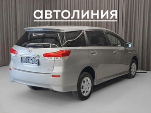 Минивэн Toyota Wish 2009 года, 1199000 рублей, Красноярск