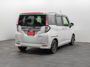 Минивэн Subaru Justy 2021 года, 1300000 рублей, Красноярск