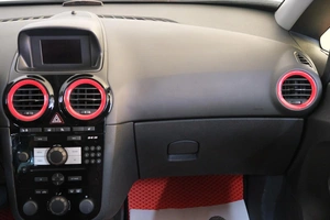 Хетчбэк Opel Corsa 2012 года, 489000 рублей, Омск