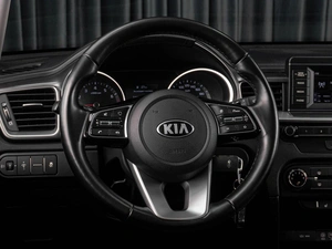 Хетчбэк Kia Ceed 2018 года, 1627000 рублей, Тюмень