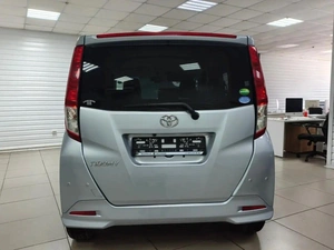 Минивэн Toyota Roomy 2018 года, 999000 рублей, Ачинск