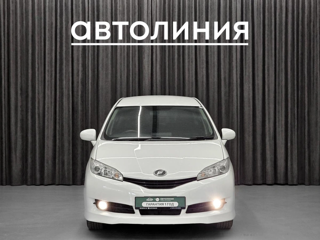 Минивэн Toyota Wish 2010 года, 1050000 рублей, Красноярск
