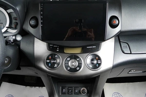 Внедорожник Toyota RAV4 2012 года, 1399000 рублей, Тюмень