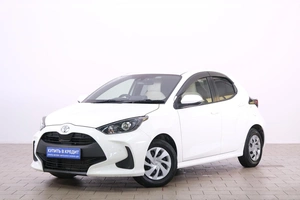 Хетчбэк Toyota Yaris 2020 года, 1199000 рублей, Омск