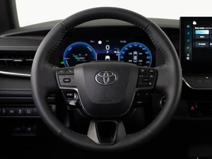 Седан Toyota Camry 2025 года, 5038888 рублей, Москва