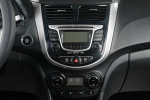 Седан Hyundai Solaris 2013 года, 899000 рублей, Тюмень