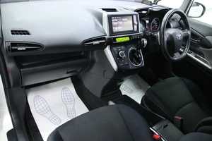 Минивэн Toyota Wish 2011 года, 1298000 рублей, Солонцы