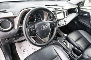 Внедорожник Toyota RAV4 2014 года, 2299000 рублей, Красноярск