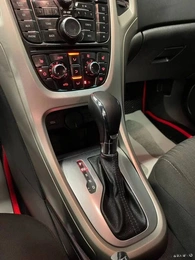 Хетчбэк Opel Astra 2011 года, 597000 рублей, Красноярск