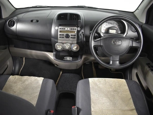 Хетчбэк Toyota Passo 2005 года, 439900 рублей, Казань