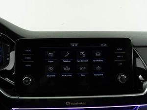 Седан Volkswagen Polo 2020 года, 1549999 рублей, Москва