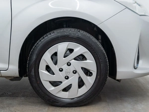 Седан Toyota Corolla Axio 2020 года, 1440000 рублей, Красноярск