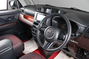 Хетчбэк Toyota Tank 2019 года, 1159000 рублей, Тюмень