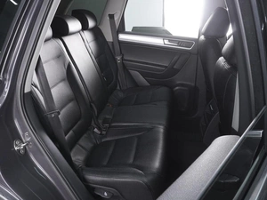 Внедорожник Volkswagen Touareg 2012 года, 2000000 рублей, Ростов-на-Дону