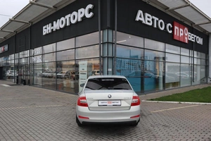Хэтчбек Skoda Octavia 2013 года, 1285000 рублей, Мирное