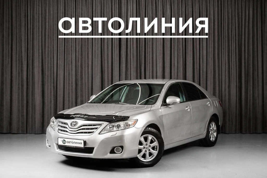 Седан Toyota Camry 2010 года, 1215000 рублей, Красноярск