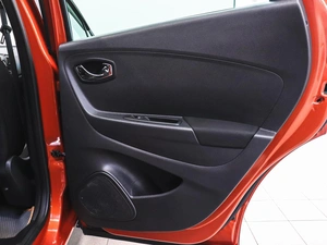 Внедорожник Renault Kaptur 2017 года, 1350000 рублей, Красноярск