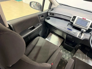 Минивэн Honda Freed 2014 года, 1099000 рублей, Красноярск
