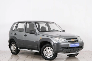 Внедорожник Chevrolet Niva 2011 года, 899000 рублей, Красноярск