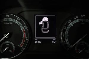 Внедорожник Skoda Karoq 2021 года, 2570000 рублей, Смоленск