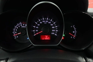 Хэтчбек Kia Rio 2012 года, 1085000 рублей, Курск