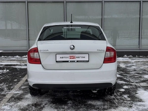 Хэтчбек Skoda Rapid 2015 года, 820000 рублей, Брянск