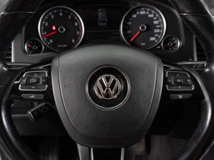 Внедорожник Volkswagen Touareg 2016 года, 2580000 рублей, Тюмень