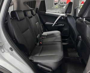 Внедорожник Toyota RAV4 2017 года, 2657000 рублей, Красноярск