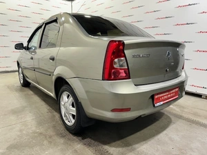 Седан Renault Logan 2011 года, 525000 рублей, Красноярск