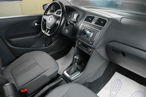 Седан Volkswagen Polo 2016 года, 1219000 рублей, Тюмень