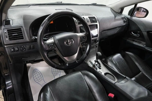 Седан Toyota Avensis 2010 года, 1169000 рублей, Новокузнецк