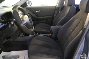 Седан Hyundai Elantra 2010 года, 759000 рублей, Омск